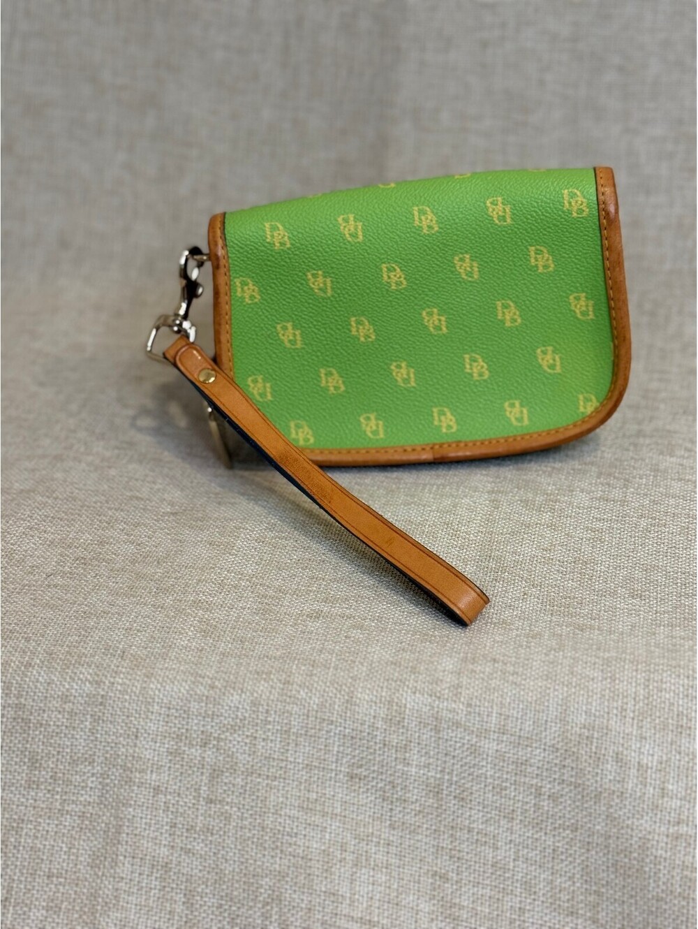 Y2K Dooney & Bourke Monogram Mini Bag / Coin Purse Vintage Rare Bright Green - Picture 2 of 8